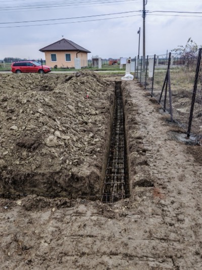 Kezdődik az alapozás